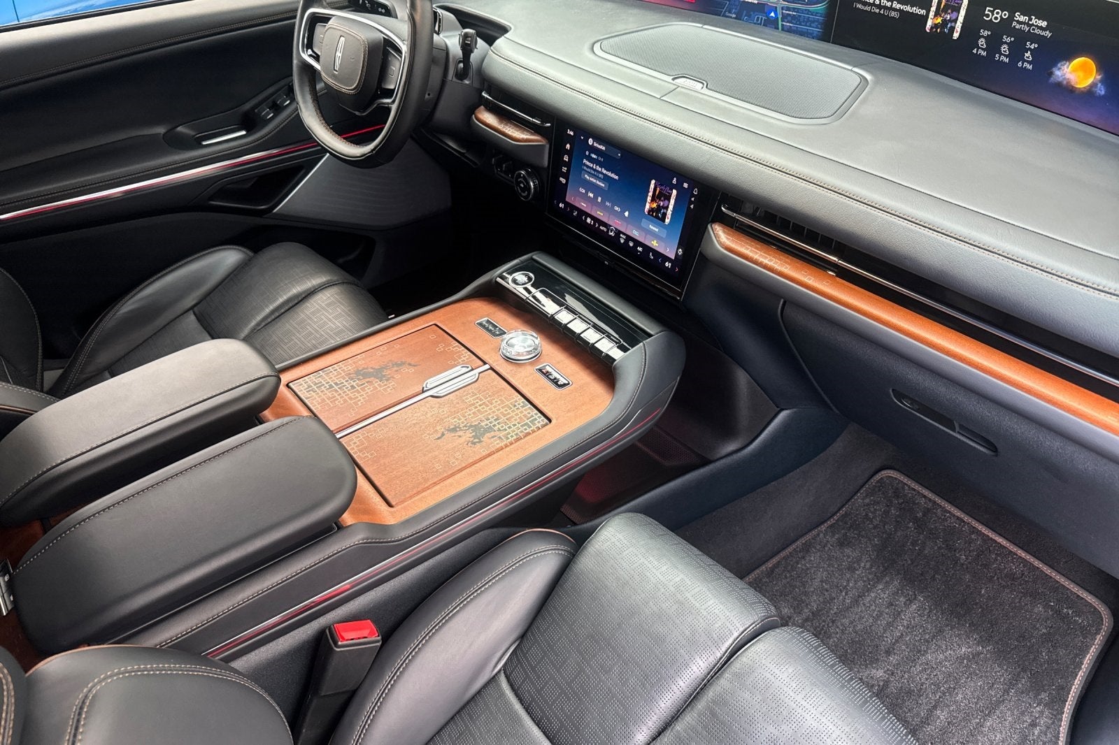 2025 Lincoln Navigator Black Label Equipment Group 800A Black Label