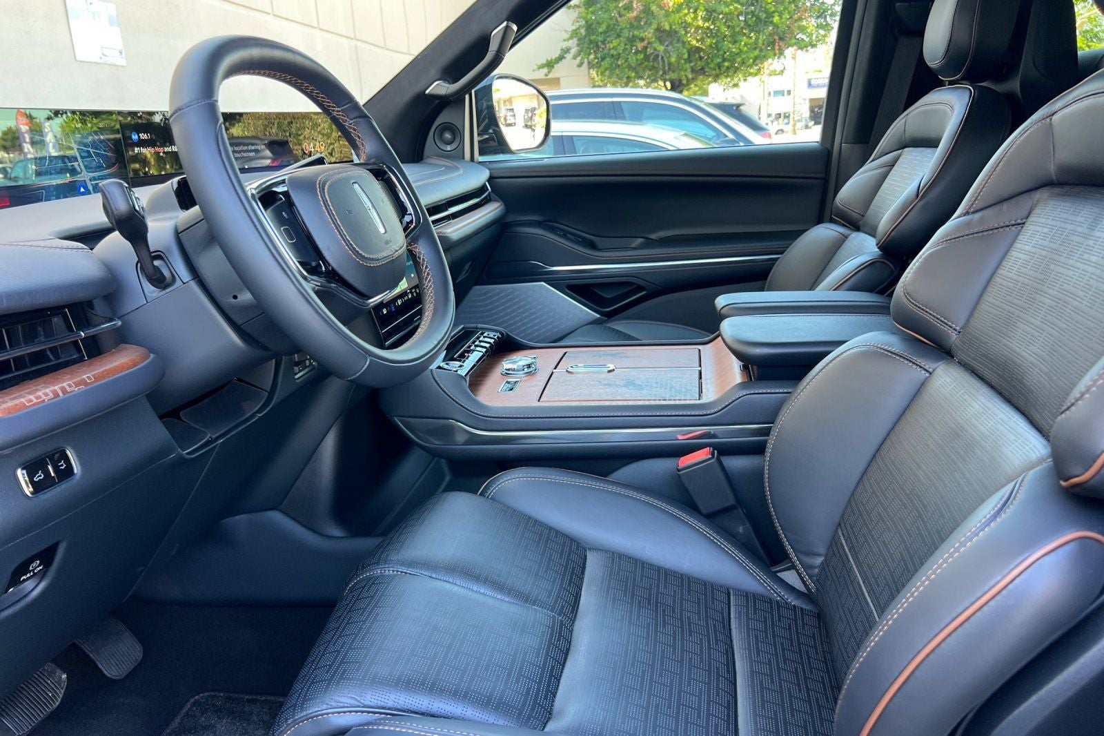 2025 Lincoln Navigator Black Label