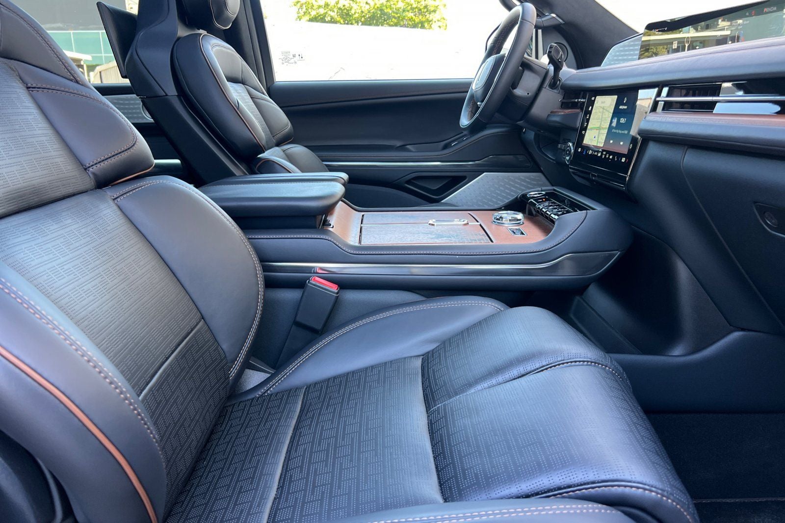 2025 Lincoln Navigator Black Label