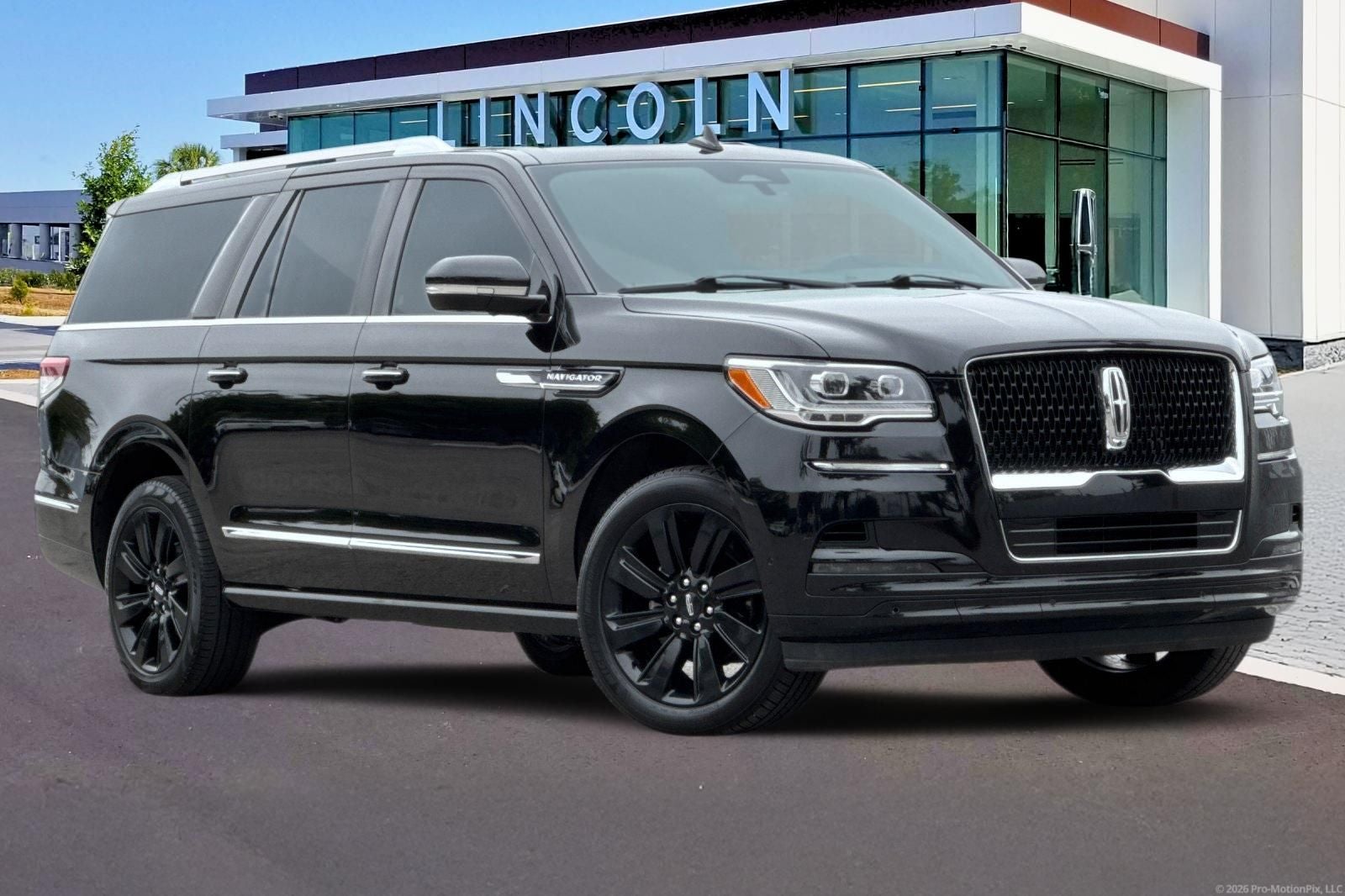 2023 Lincoln Navigator L Reserve Equipment Group 201A Reserve I