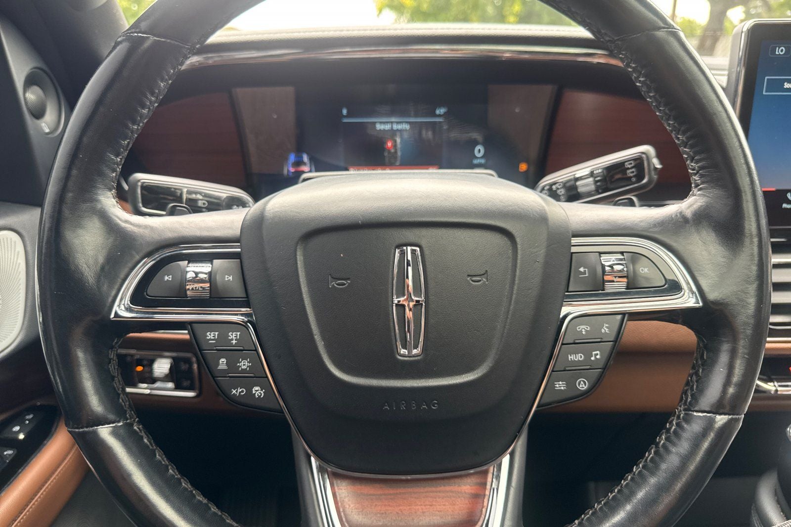 2023 Lincoln Navigator L Reserve Equipment Group 201A Reserve I