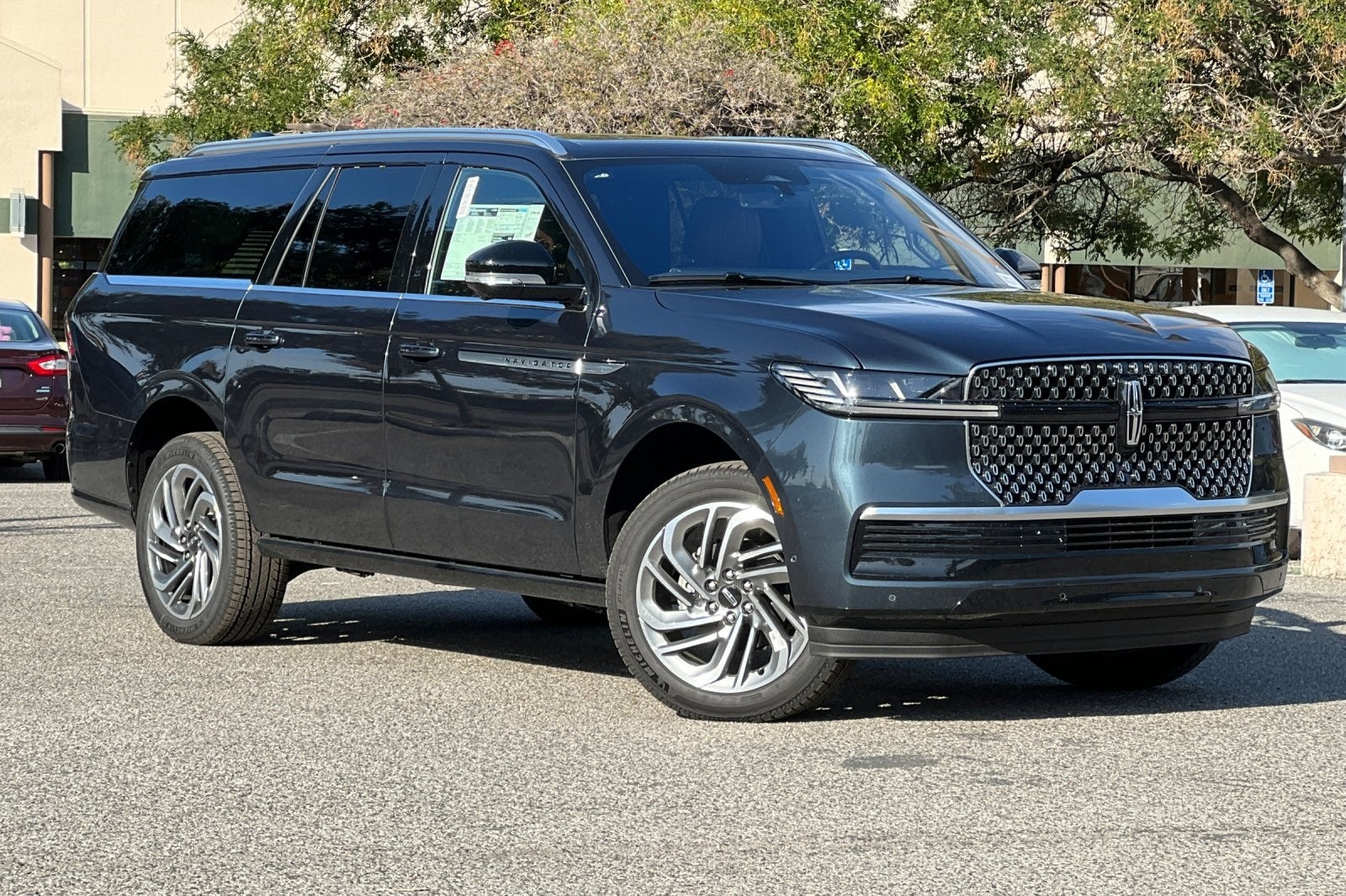 2025 Lincoln Navigator L Reserve