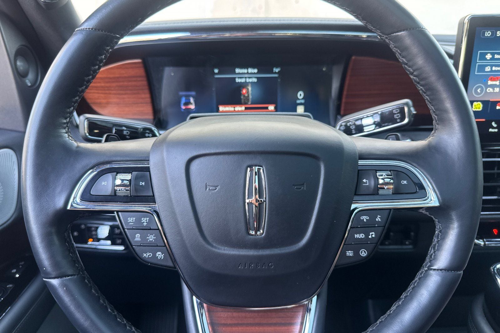 2023 Lincoln Navigator L Reserve