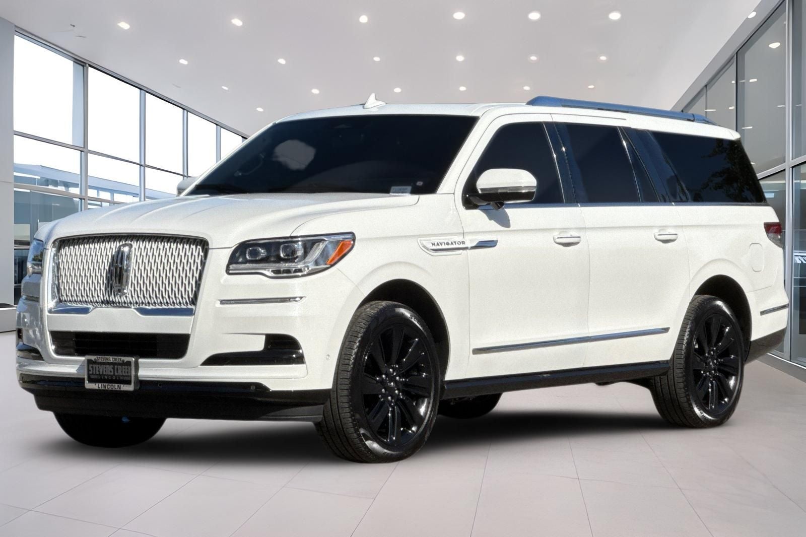 2023 Lincoln Navigator L Reserve