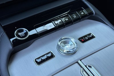 2025 Lincoln Navigator L Reserve