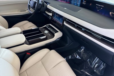 2027 Lincoln Navigator L Reserve