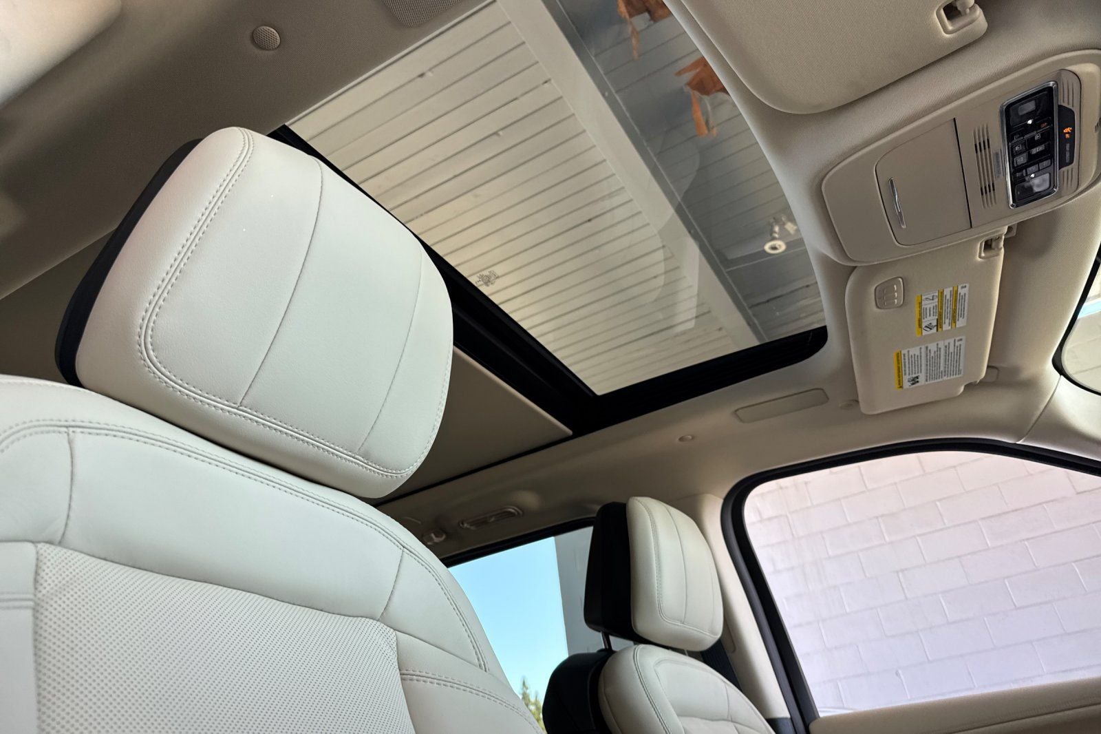2027 Lincoln Navigator L Reserve
