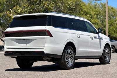 2027 Lincoln Navigator L Reserve