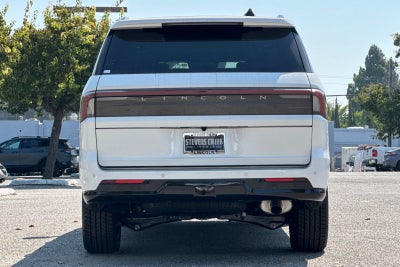 2027 Lincoln Navigator L Reserve