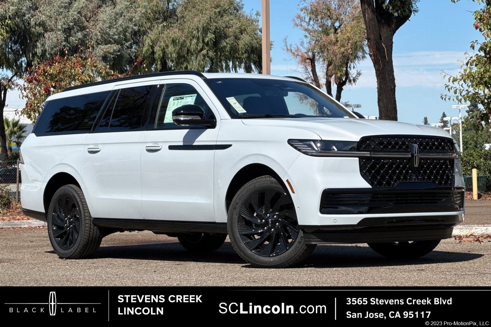 2025 Lincoln Navigator L Reserve