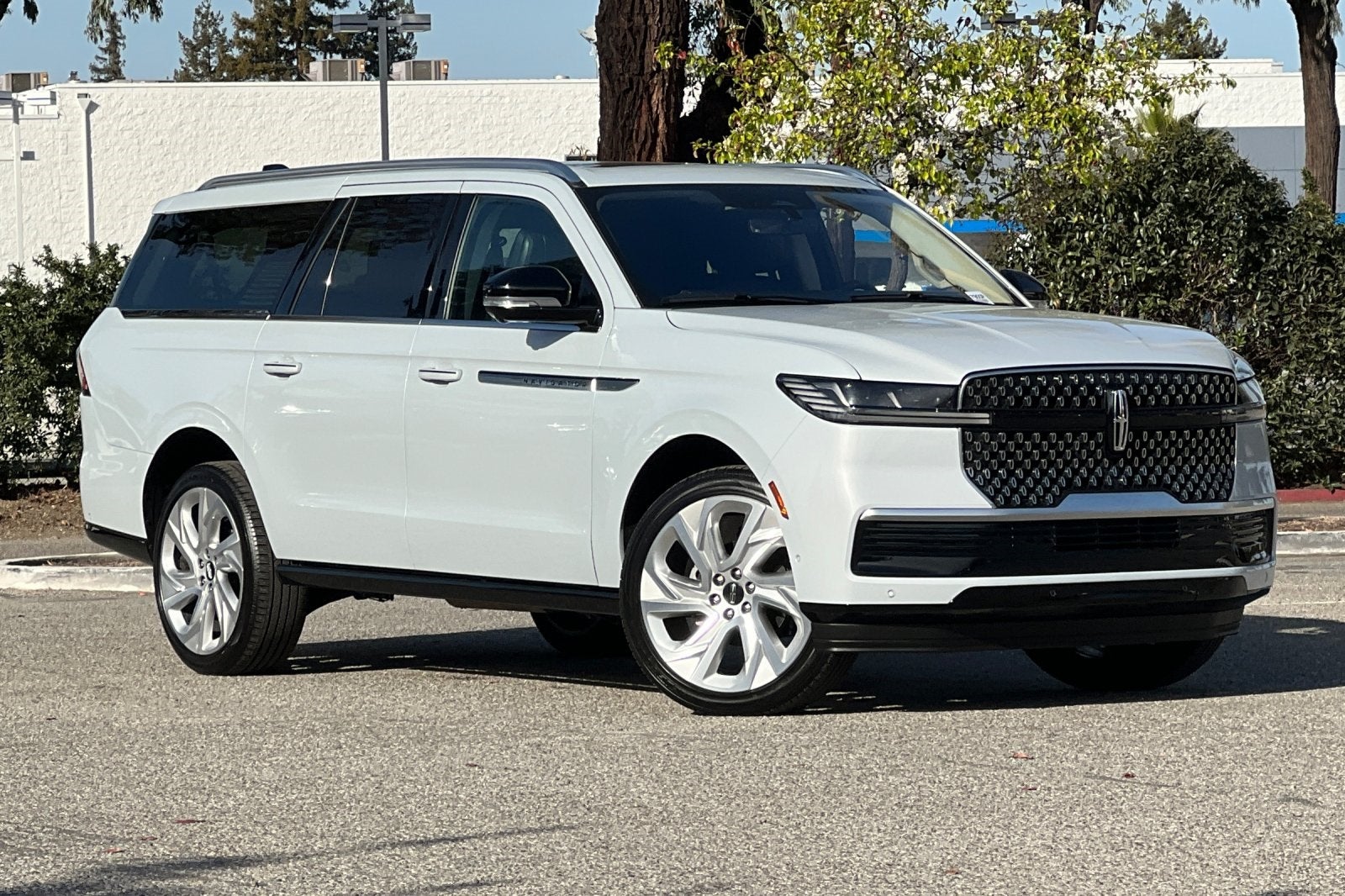 2025 Lincoln Navigator L Reserve Equipment Group 202A Reserve II