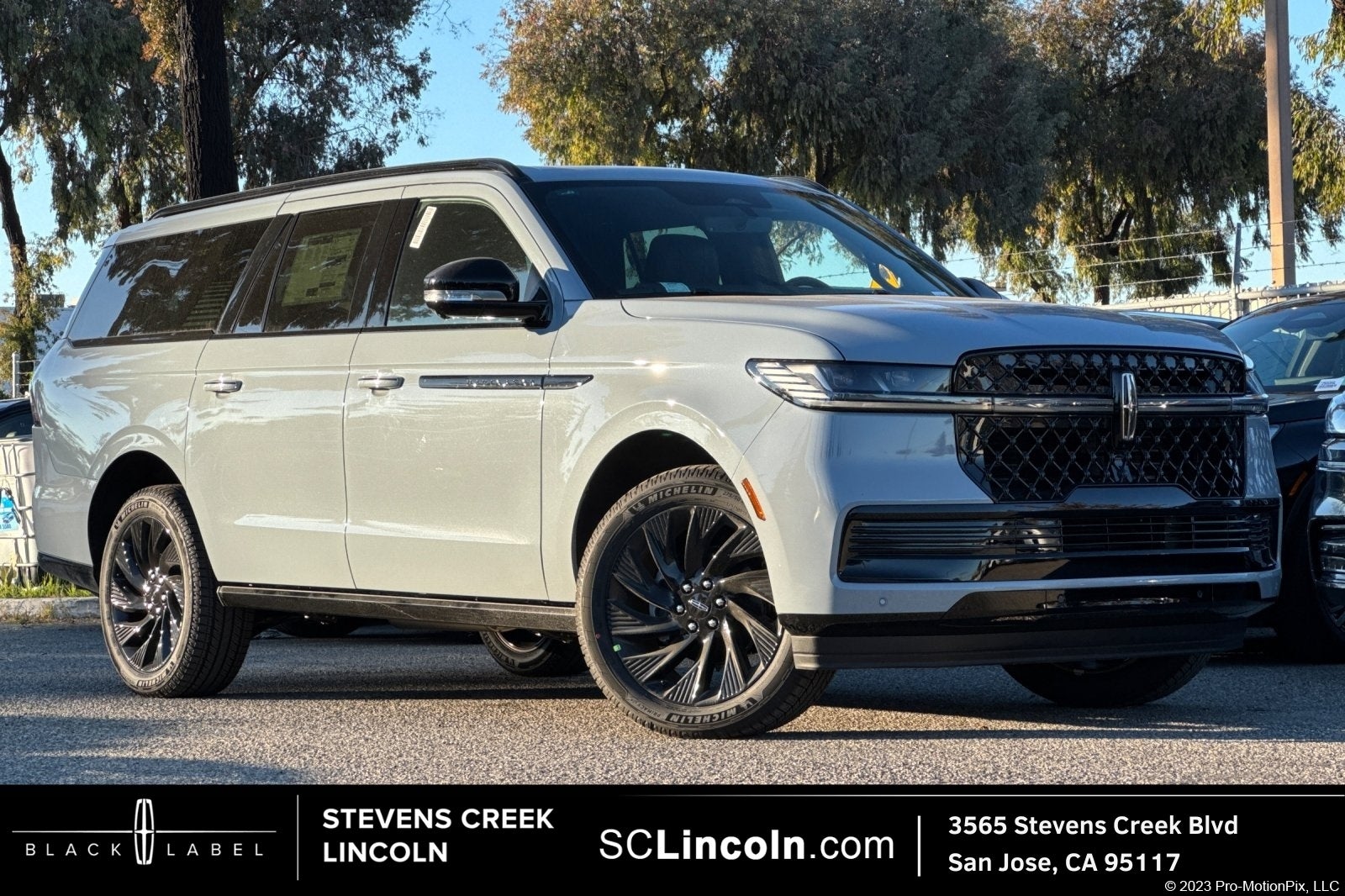 2025 Lincoln Navigator L Reserve