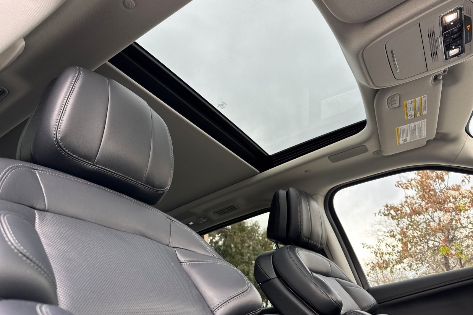 2025 Lincoln Navigator L Reserve Equipment Group 202A Reserve II