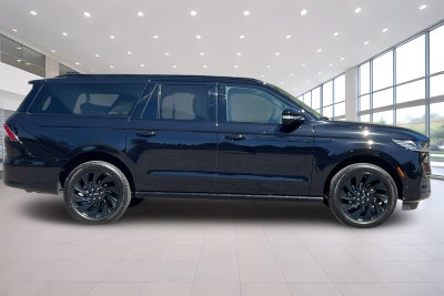 2025 Lincoln Navigator L Reserve
