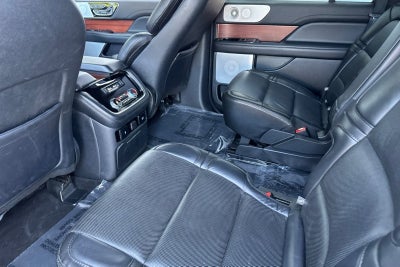 2021 Lincoln Navigator L Reserve Equipment Group 208A Reserve Monochromatic