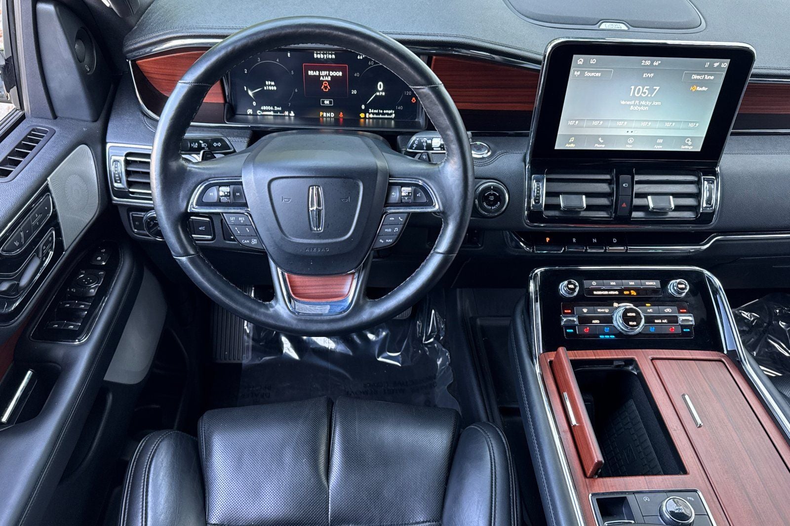 2021 Lincoln Navigator L Reserve Equipment Group 208A Reserve Monochromatic