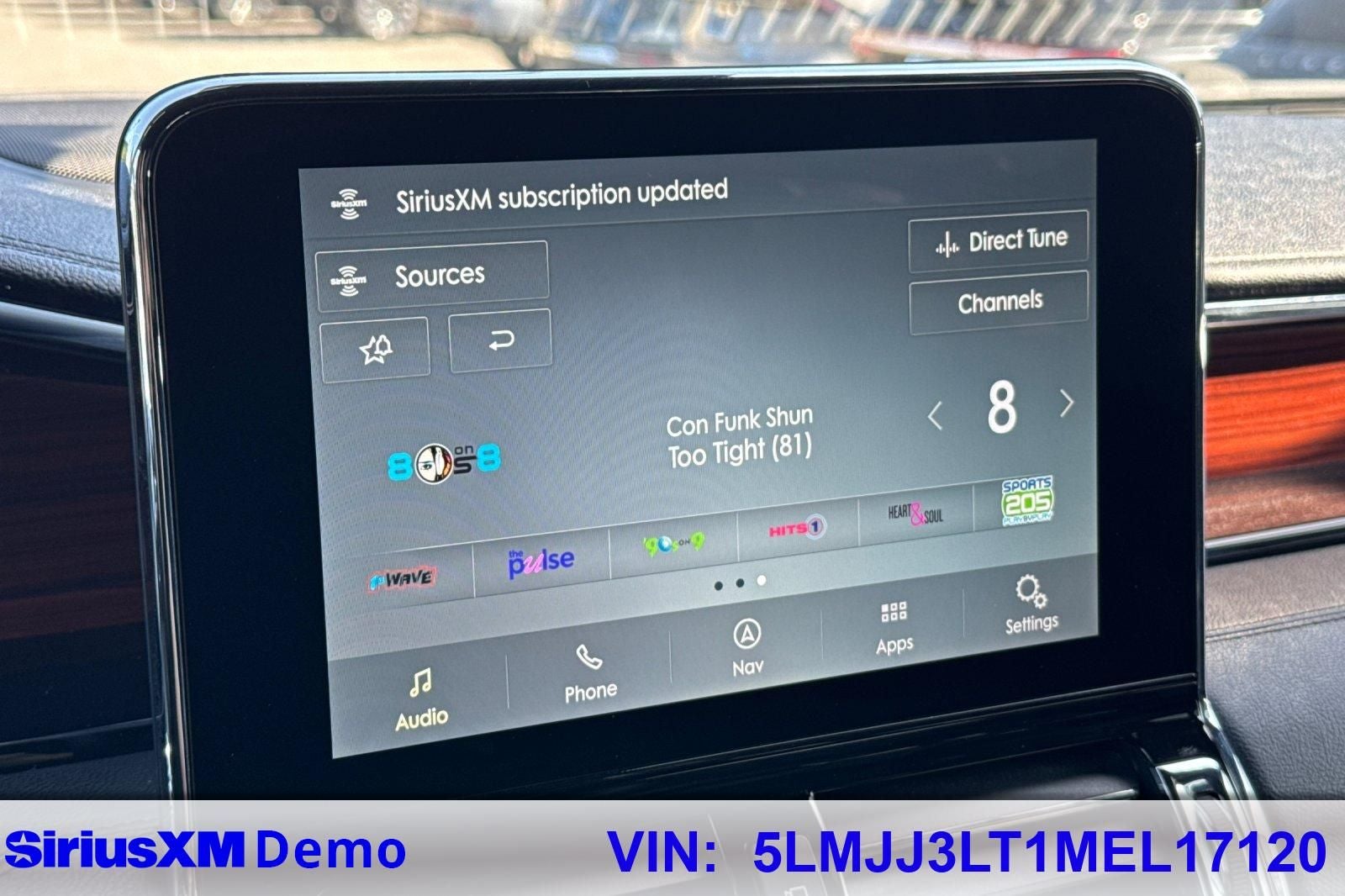 2021 Lincoln Navigator L Reserve Equipment Group 208A Reserve Monochromatic