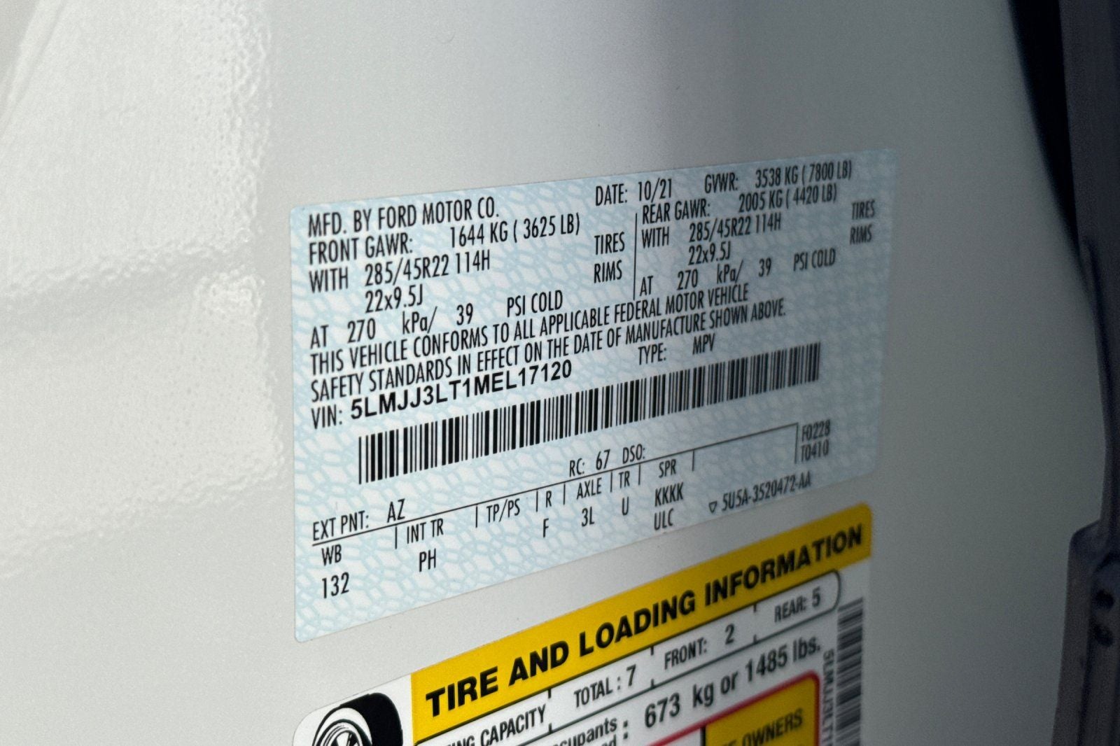 2021 Lincoln Navigator L Reserve Equipment Group 208A Reserve Monochromatic