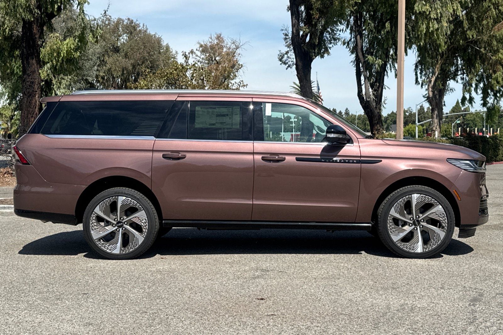 2027 Lincoln Navigator L Black Label