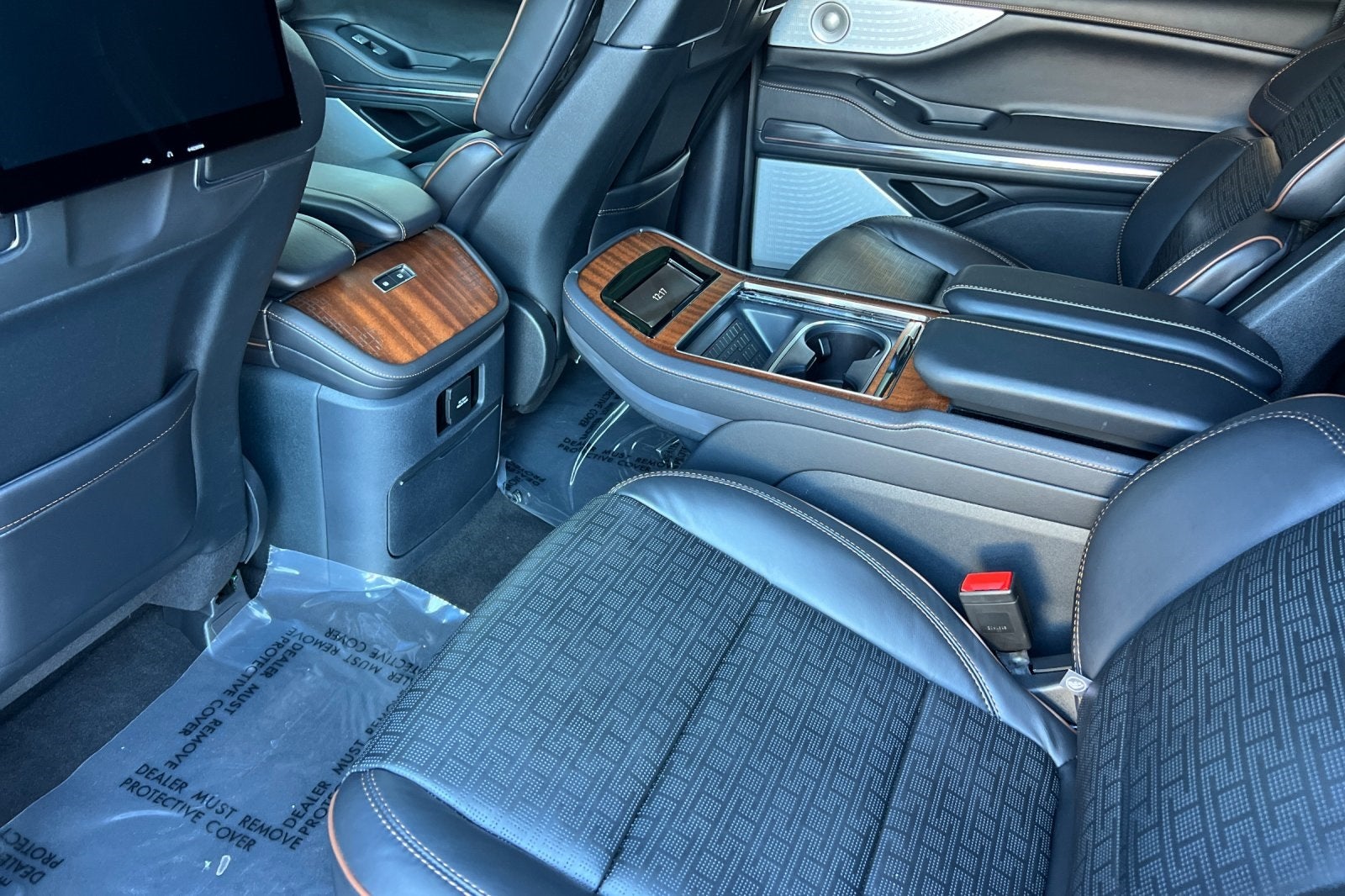 2025 Lincoln Navigator L Black Label