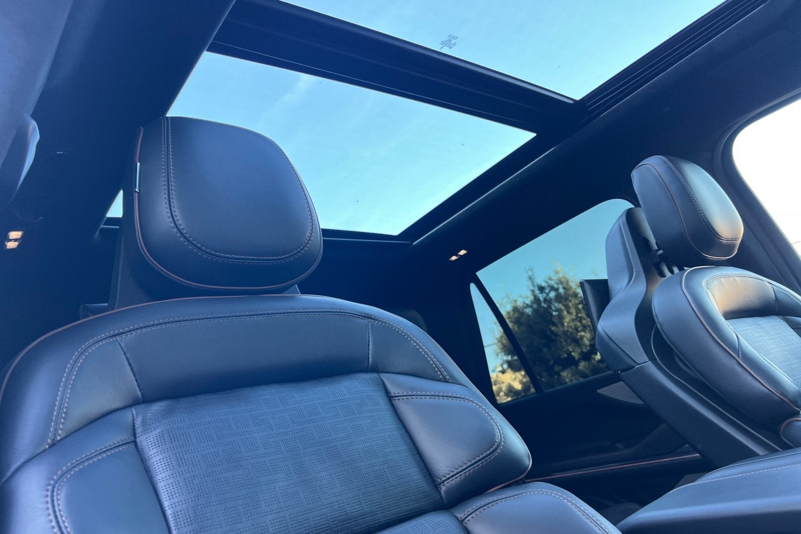 2025 Lincoln Navigator L Black Label