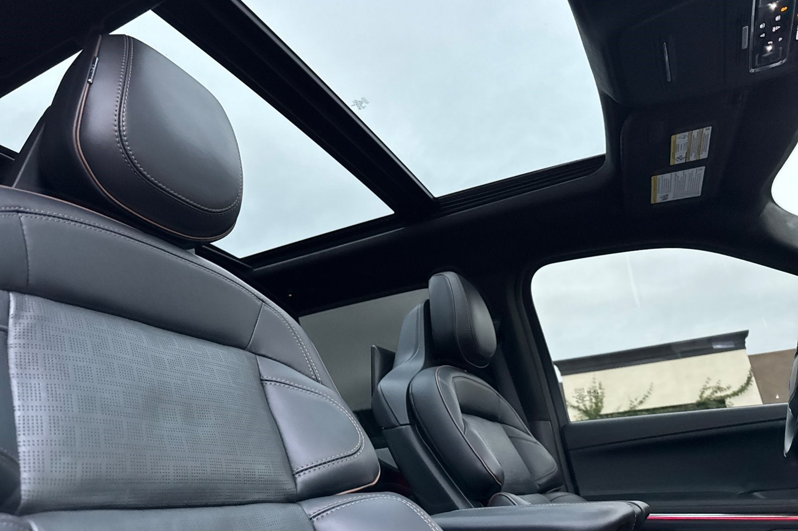 2025 Lincoln Navigator L Black Label