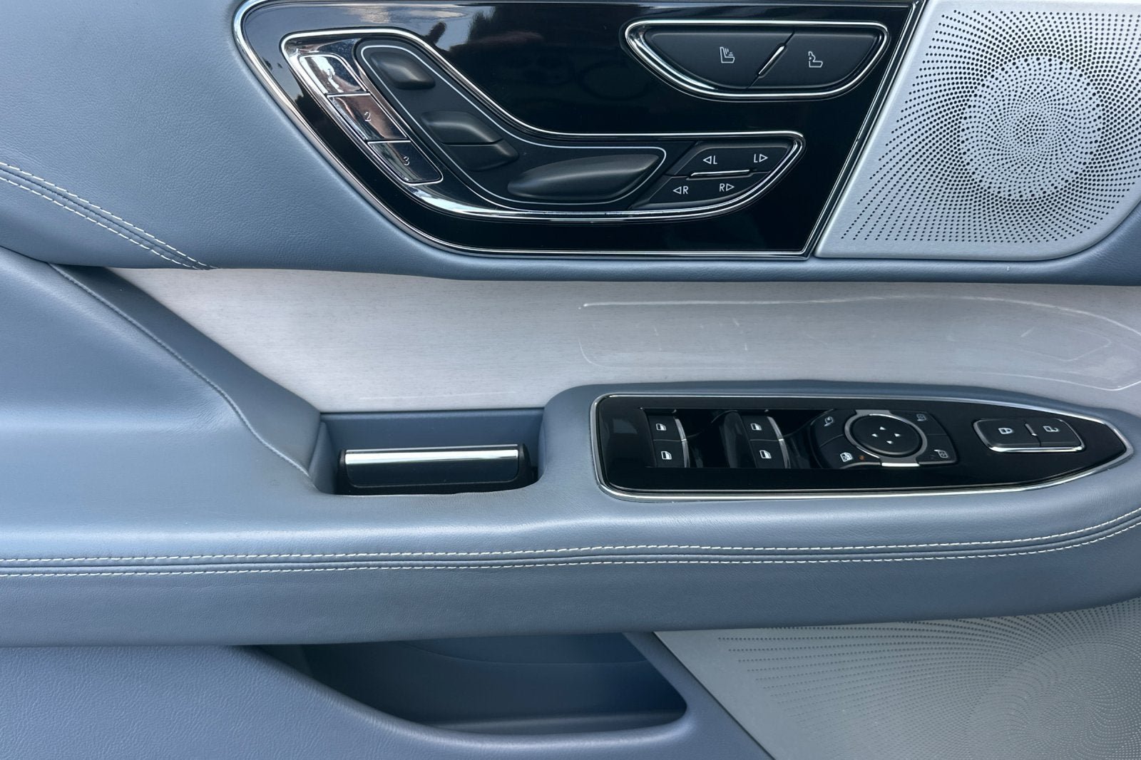 2023 Lincoln Navigator L Black Label
