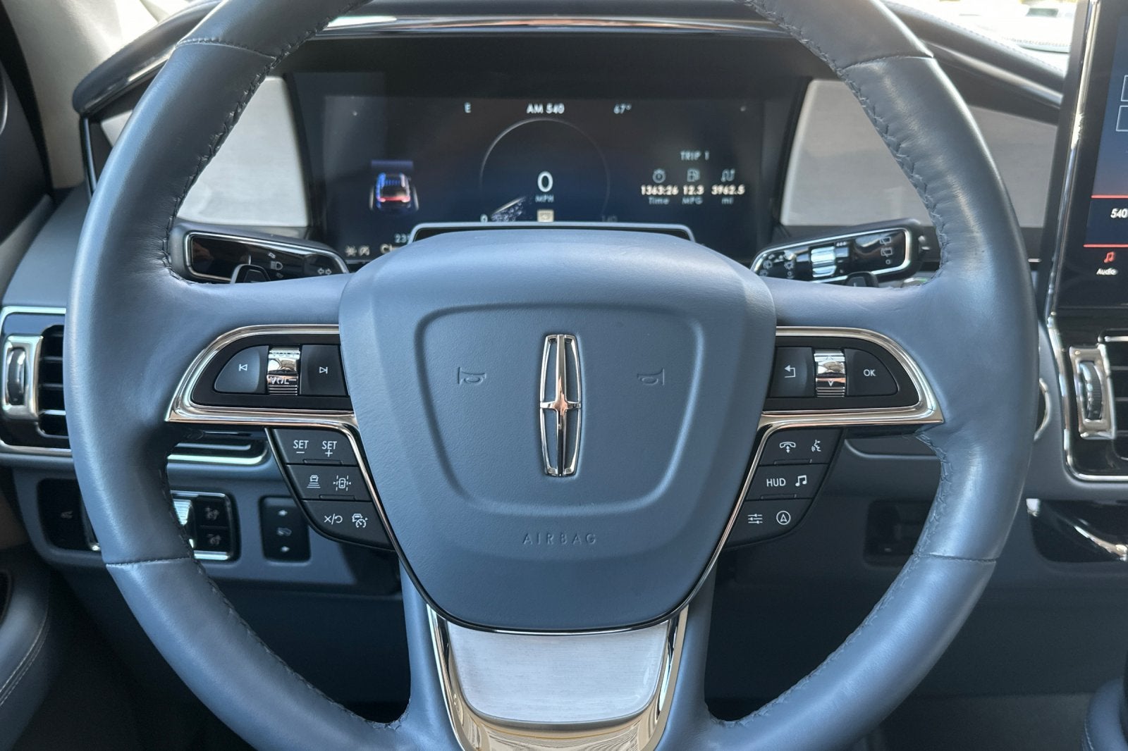 2023 Lincoln Navigator L Black Label