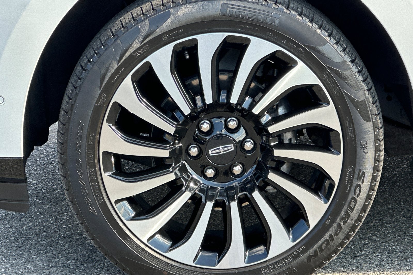 2023 Lincoln Navigator L Black Label
