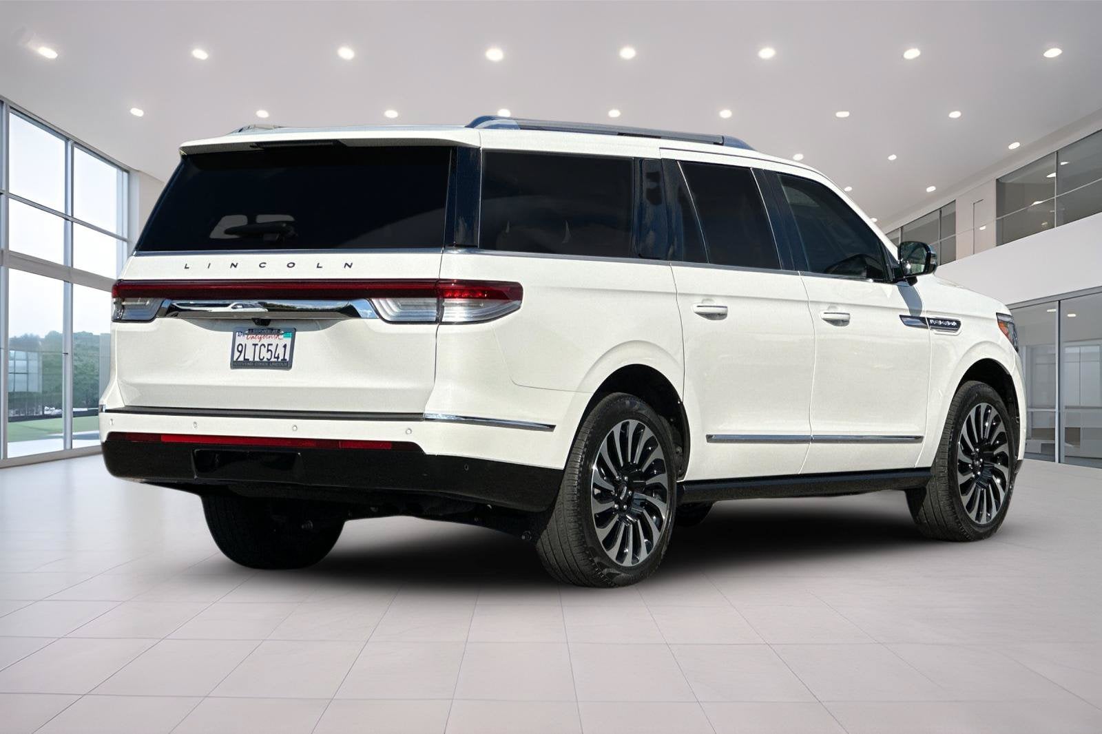 2023 Lincoln Navigator L Black Label