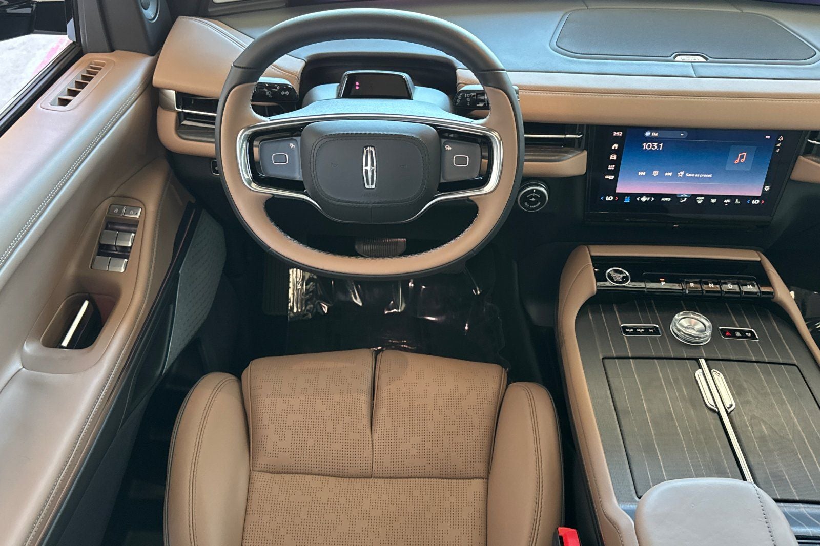 2027 Lincoln Navigator L Black Label