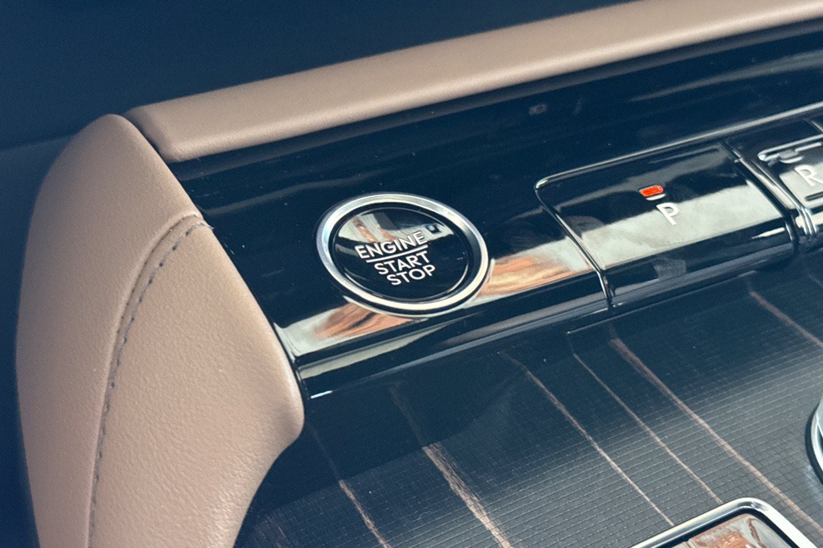 2027 Lincoln Navigator L Black Label