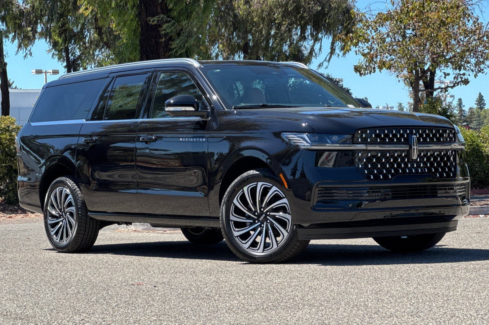 2027 Lincoln Navigator L Black Label