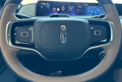 2027 Lincoln Navigator L Black Label