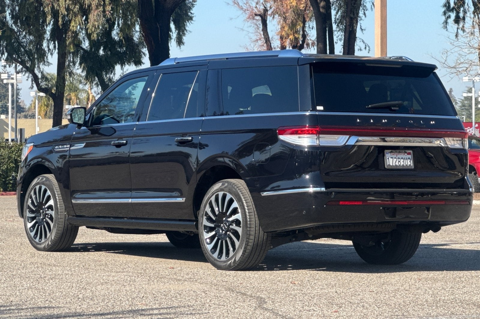 2022 Lincoln Navigator L L Black Label Equipment Group 800A Black Label