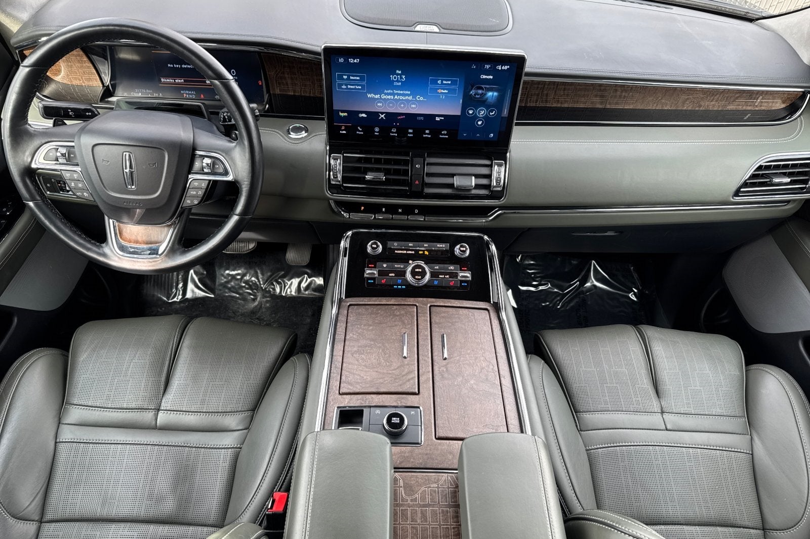 2022 Lincoln Navigator L Black Label