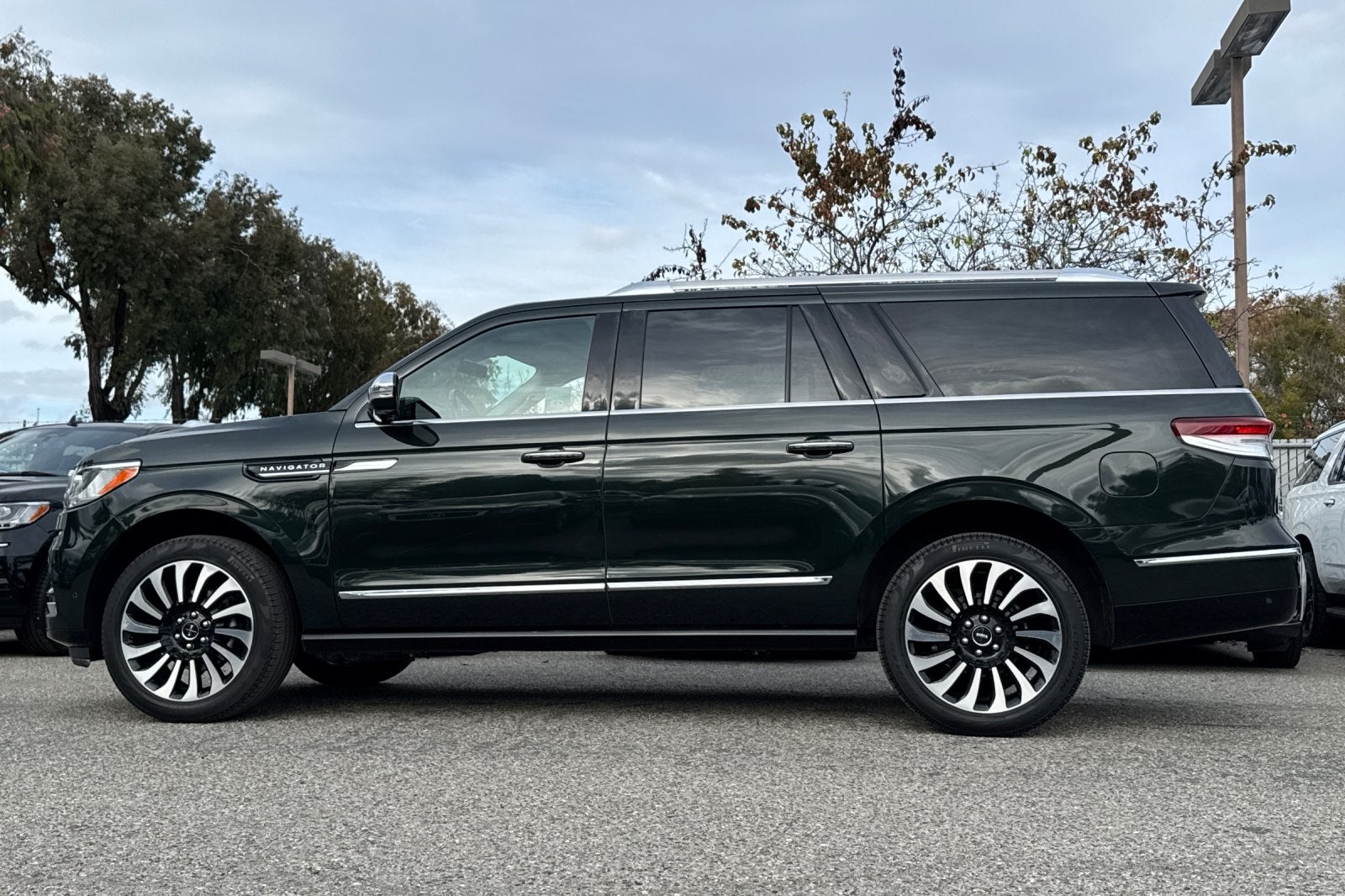 2022 Lincoln Navigator L Black Label