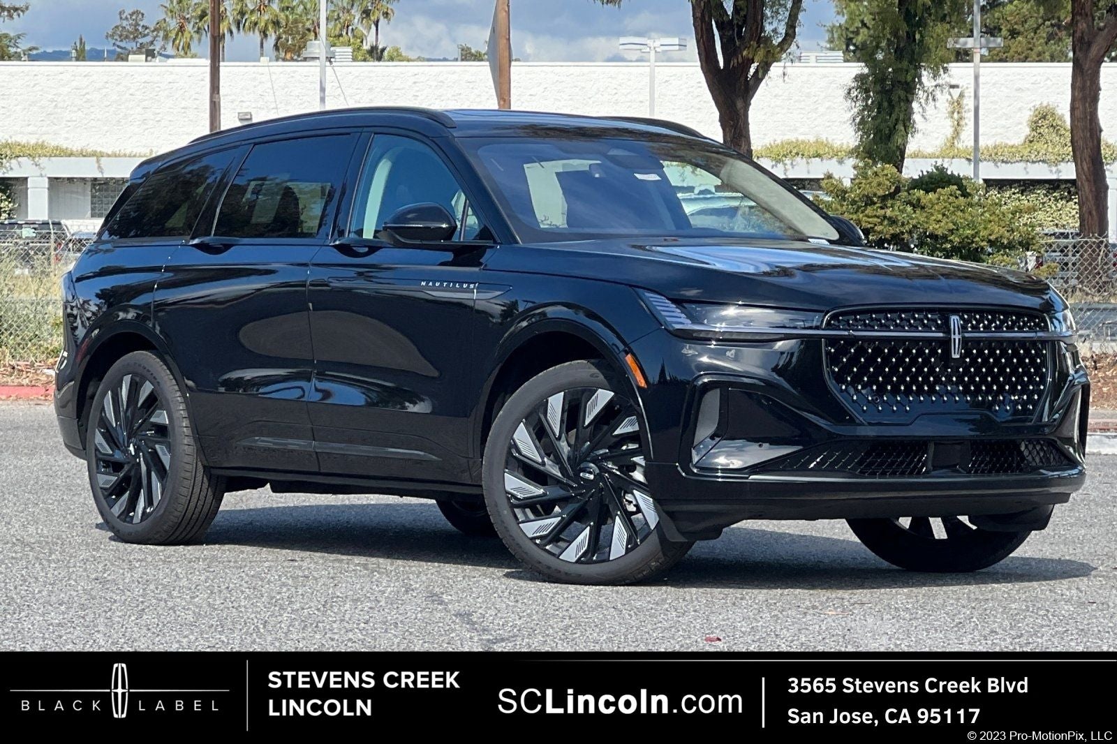2026 Lincoln Nautilus Reserve AWD's photo