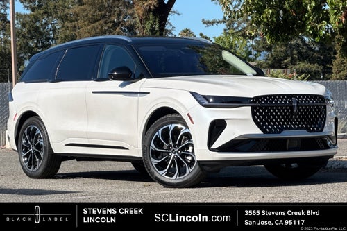 2025 Lincoln Nautilus Reserve