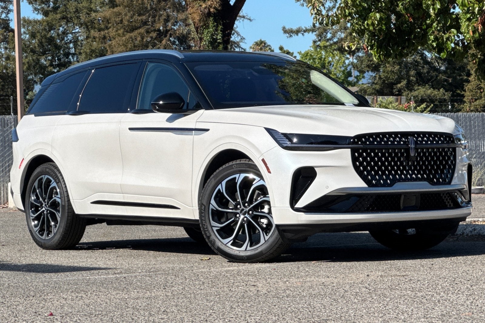 2025 Lincoln Nautilus Reserve