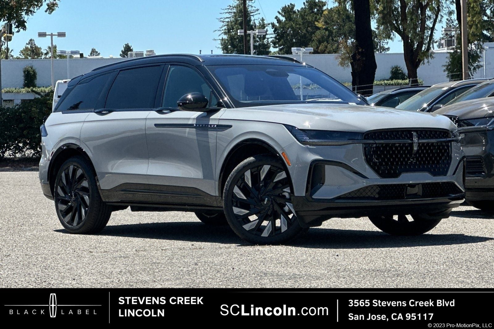 2026 Lincoln Nautilus Reserve AWD's photo