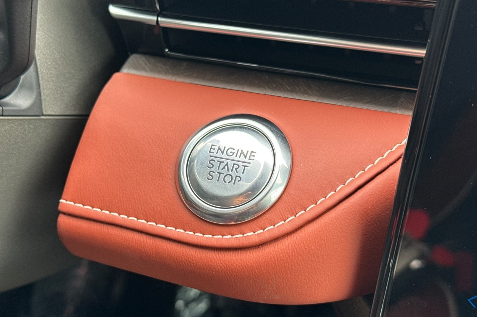 2025 Lincoln Nautilus Black Label