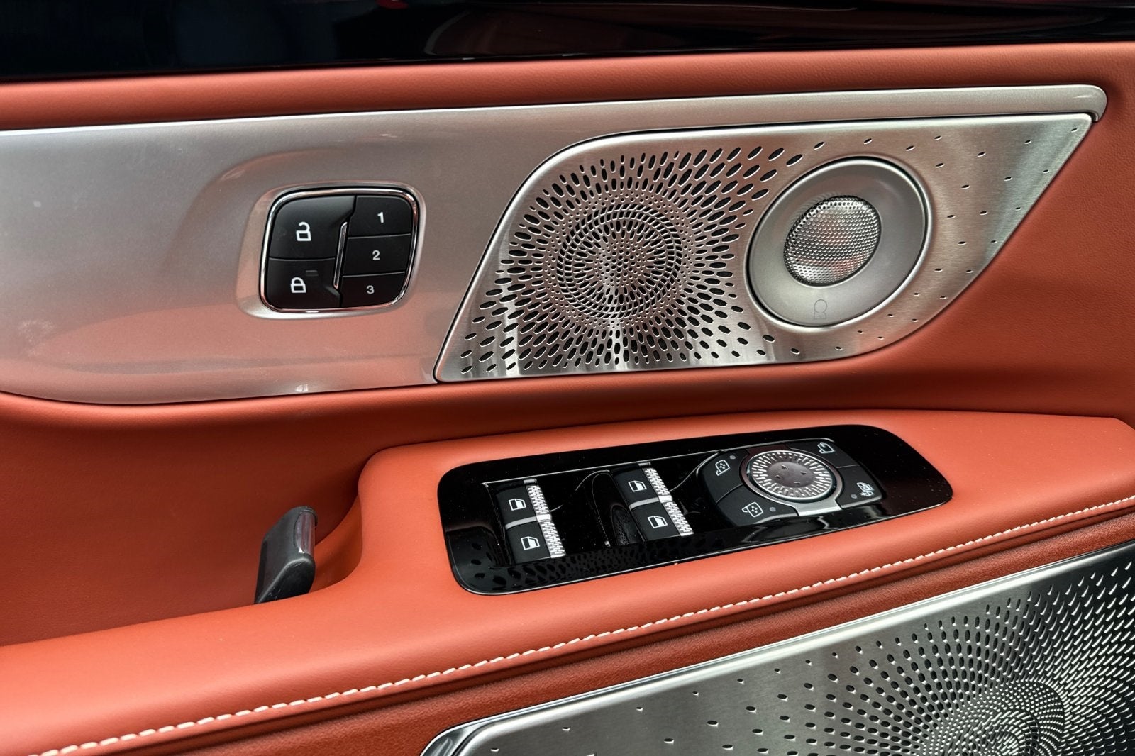 2025 Lincoln Nautilus Black Label