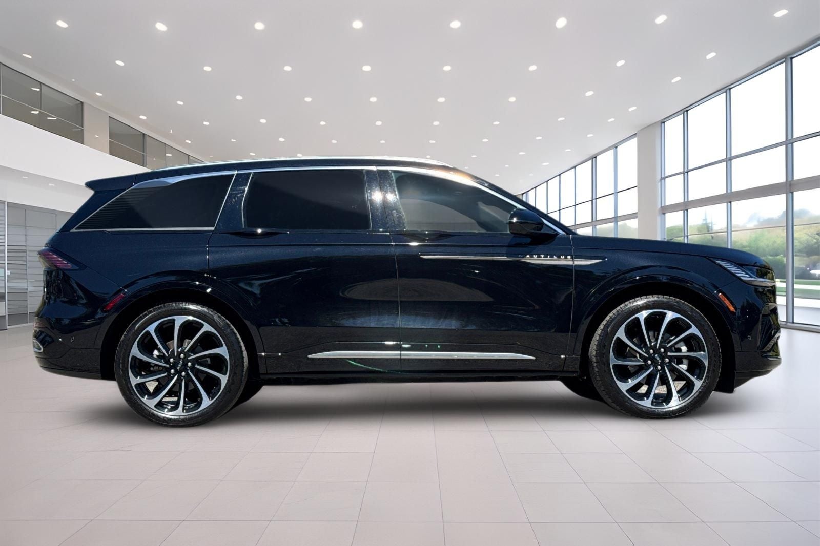 2024 Lincoln Nautilus Black Label