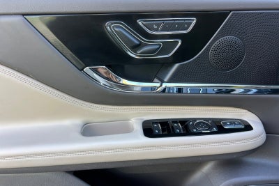 2024 Lincoln Corsair Plug-In Hybrid Grand Touring Equipment Group 300A