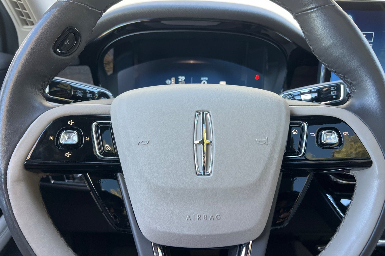 2024 Lincoln Corsair Plug-In Hybrid Grand Touring Equipment Group 300A