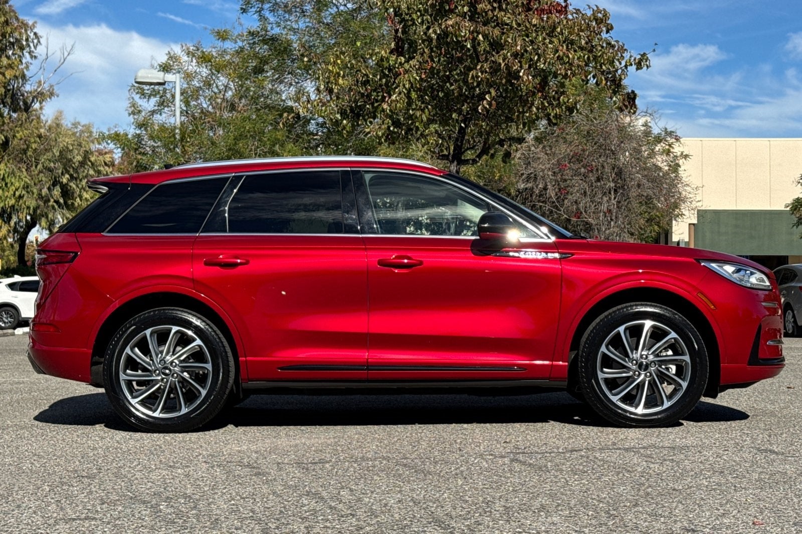 2023 Lincoln Corsair Plug-In Hybrid Grand Touring Equipment Group 301A