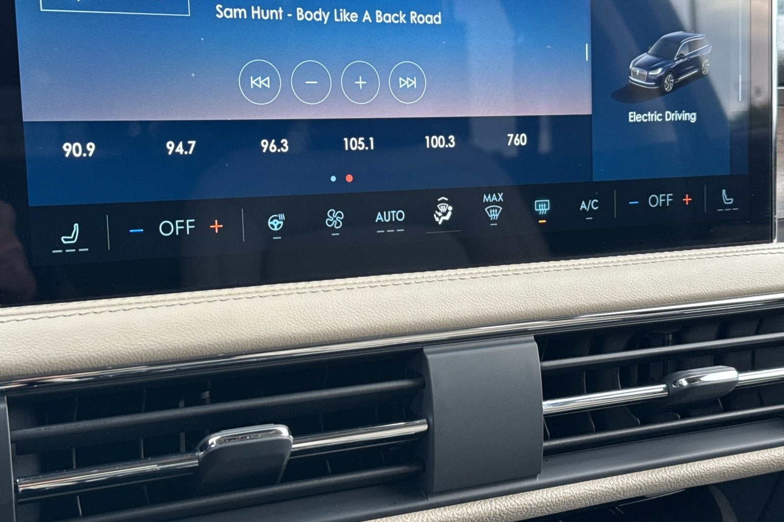 2025 Lincoln Corsair Plug-In Hybrid Grand Touring Equipment Group 301A