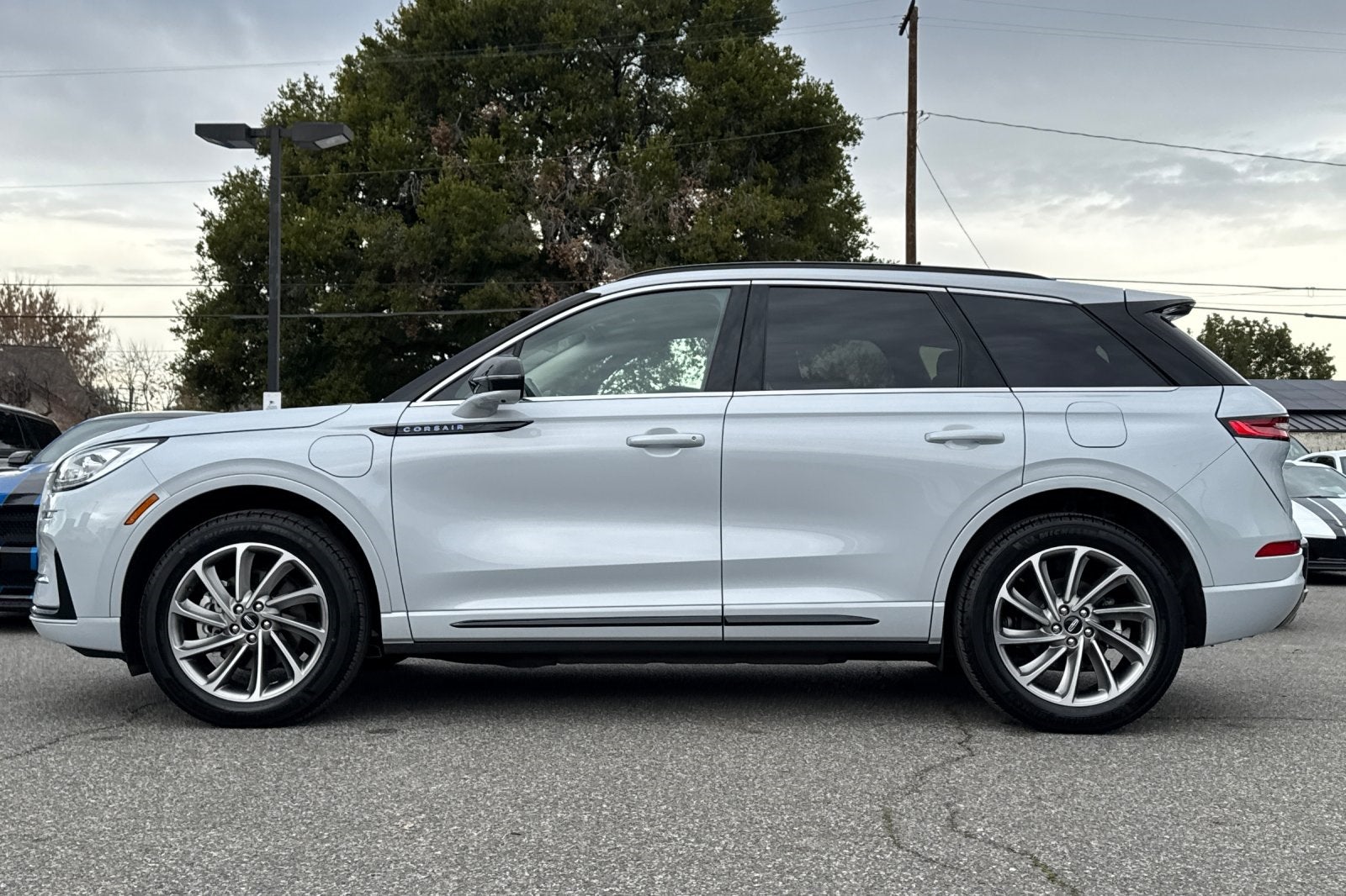 2025 Lincoln Corsair Plug-In Hybrid Grand Touring Equipment Group 301A