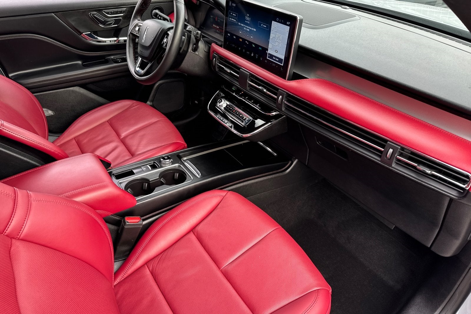 2025 Lincoln Corsair Plug-In Hybrid Grand Touring Equipment Group 302A